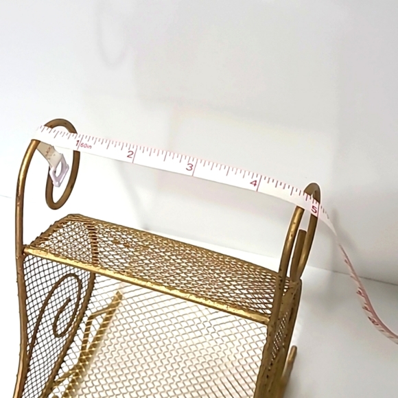 VINTAGE GOLD METAL SANTA'S SLEIGH - Picture 5 of 5